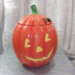 COPY - H-182 VINTAGE HALLMARK LIDDED PUMPKIN JAR/JACK-O-LANTERN TREAT JAR